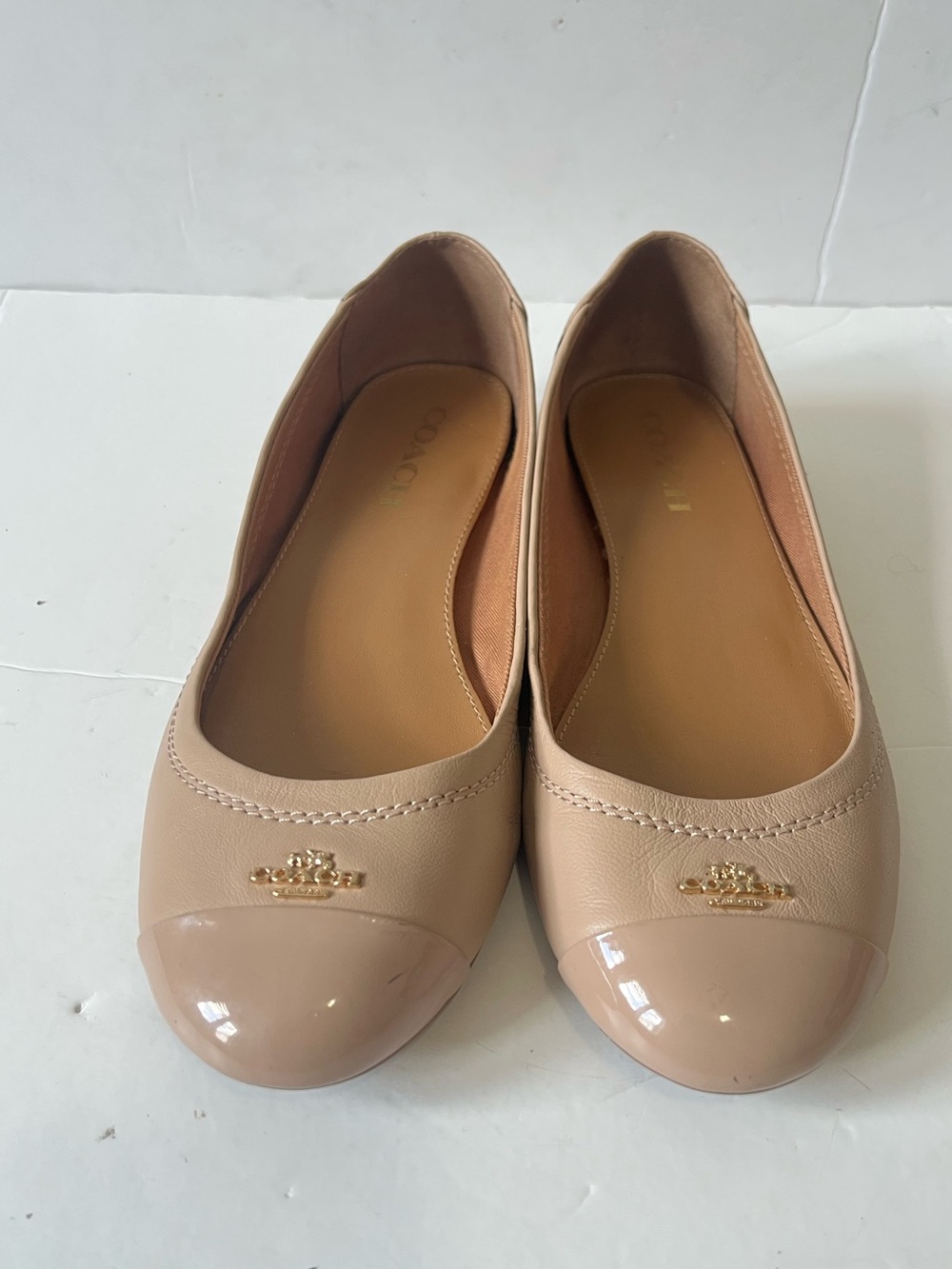 Coach Chelsea cream neutral leather cap toes ballet flats size 7.5B - Picture 3 of 11